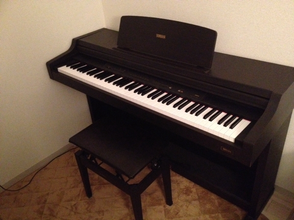 Yamaha J3000