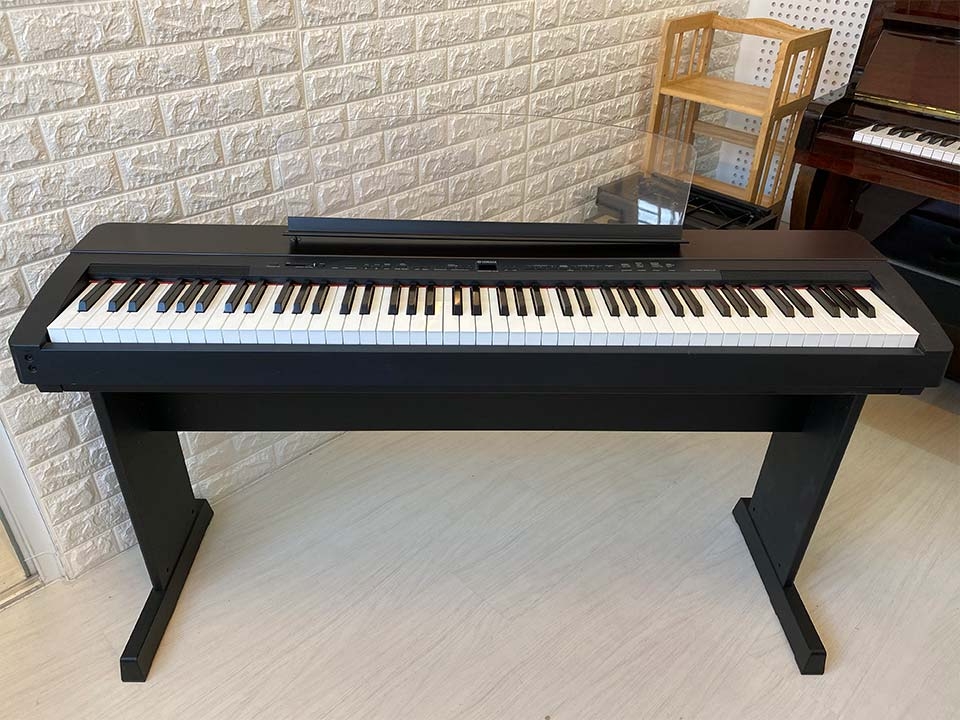 Yamaha P 140