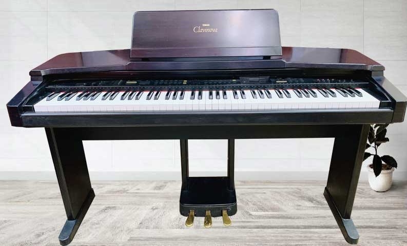 Yamaha CVP 65